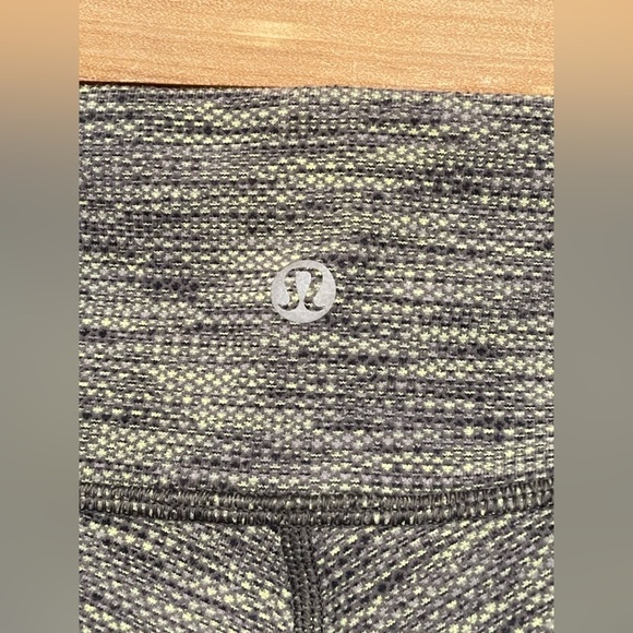 Lululemon Align Crop Pant Twillines Ice Gray/Black Size 4 - Picture 10 of 11